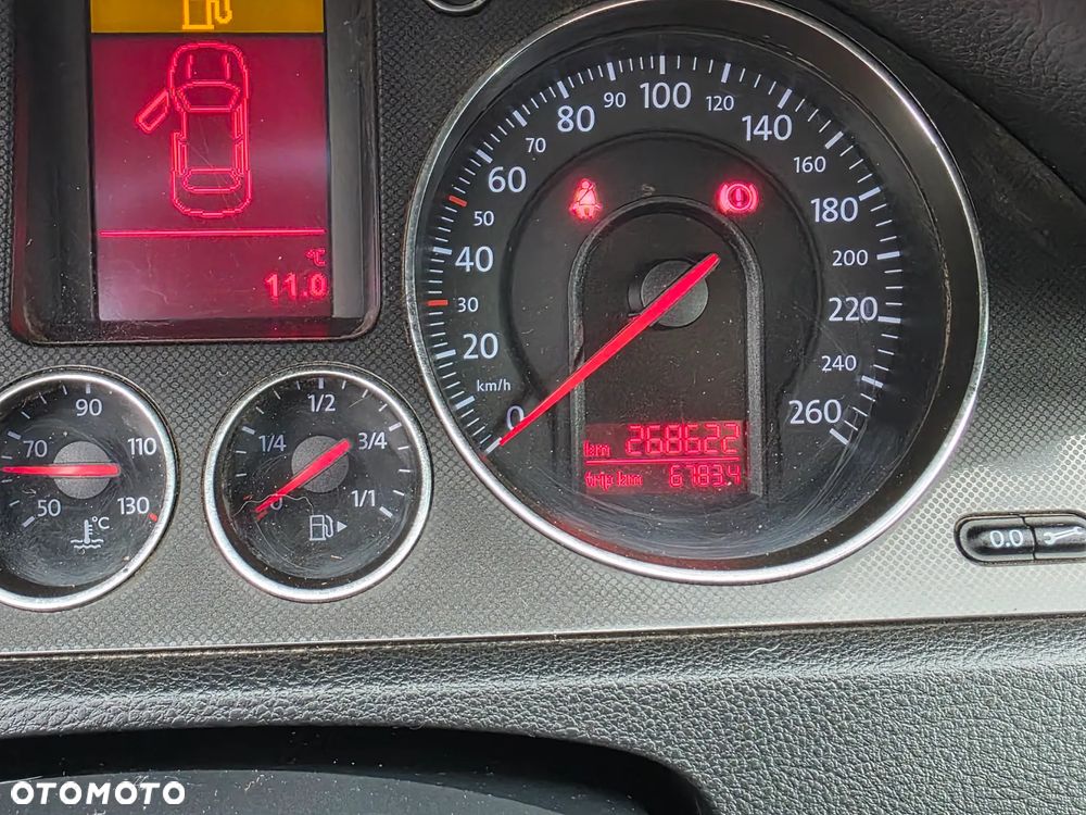 Volkswagen Passat Variant 1.6 Family - 20