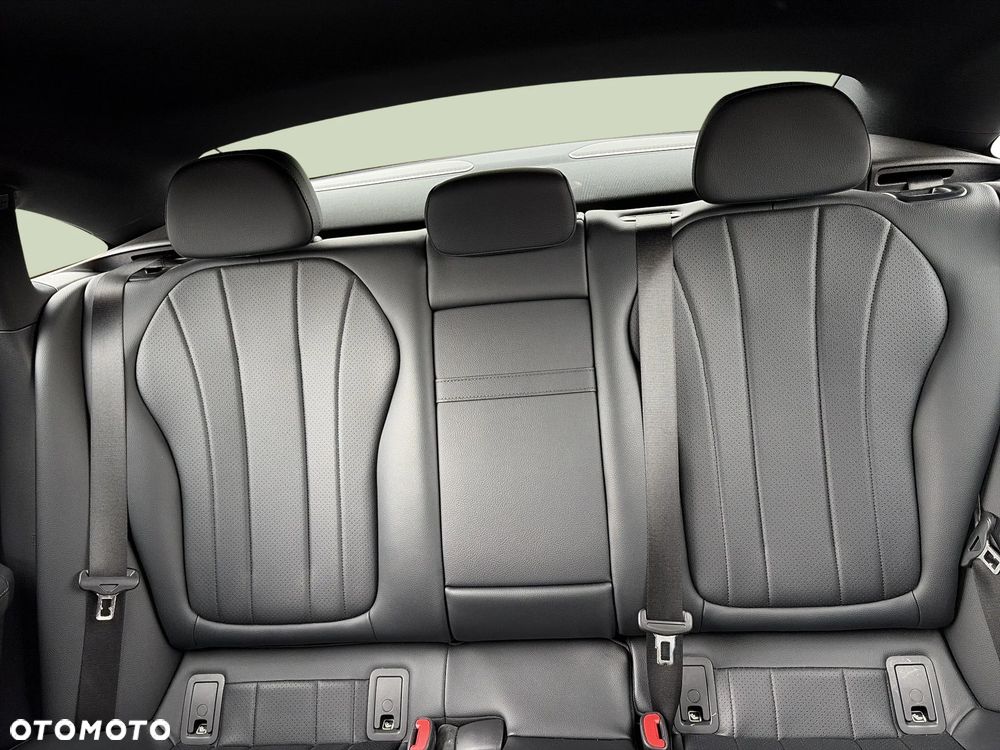 Mercedes-Benz EQE 350+ 90.5kWh Electric Art - 12