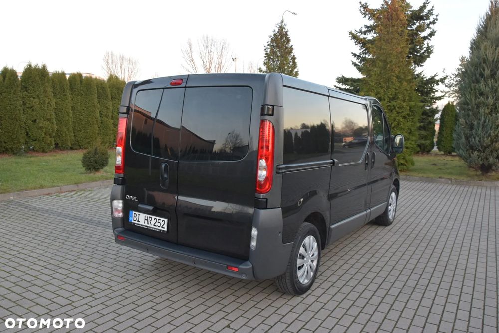 Opel vivaro - 3