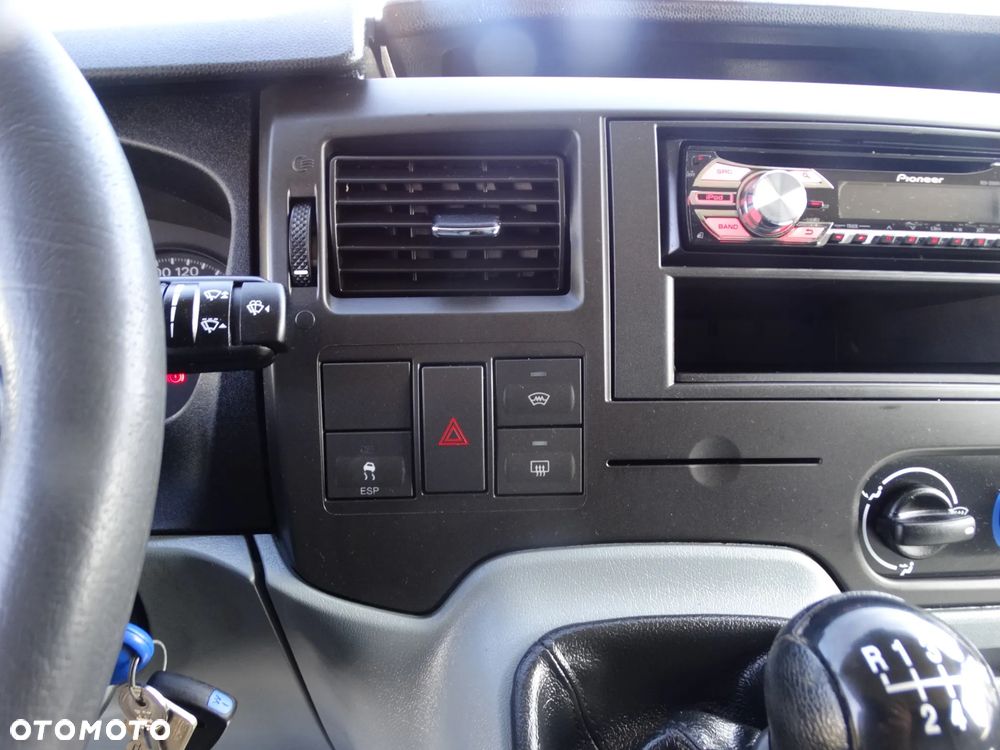Ford Transit - 12