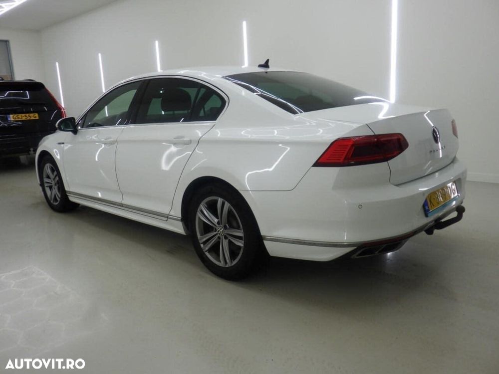 Volkswagen Passat - 5