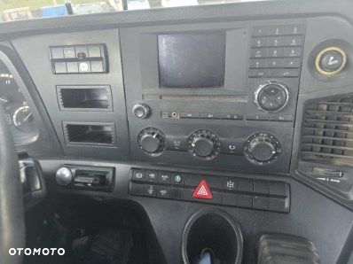 Mercedes-Benz AROCS - 12