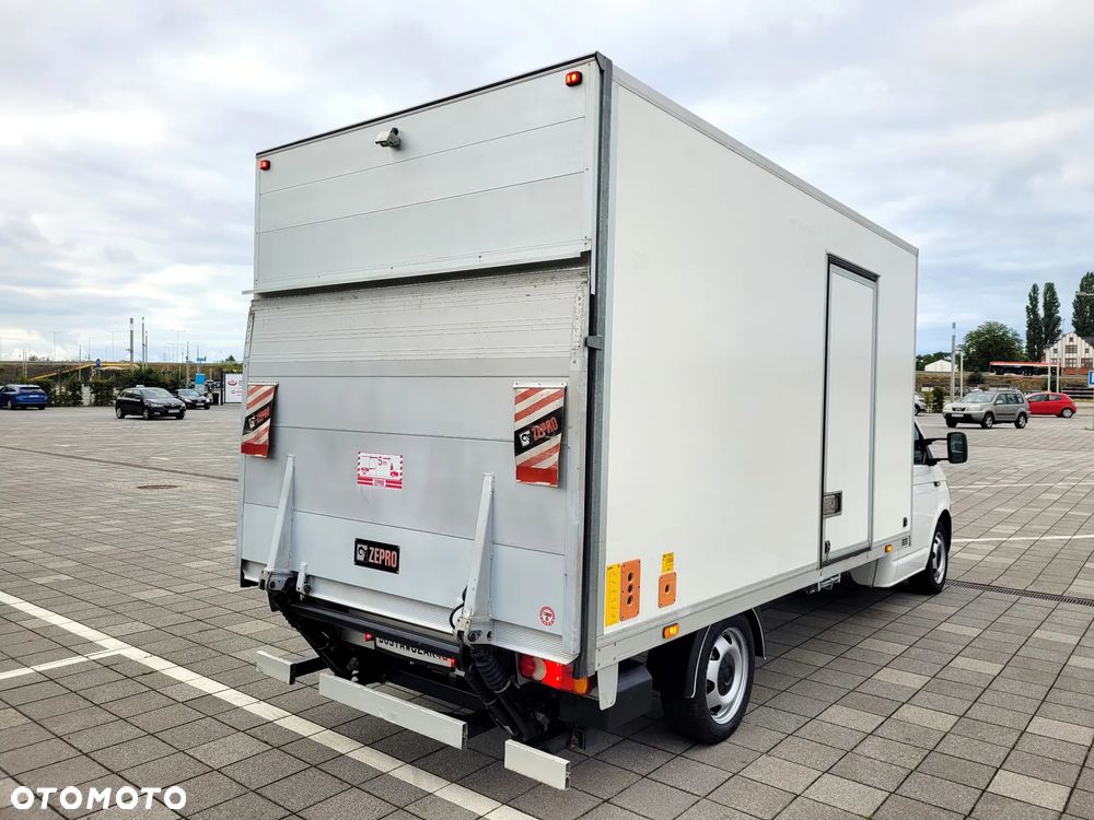 Volkswagen Transporter DSG KONTENER 8EP+WINDA750kg+DRZWI BOCZNE KLIMA KAMERA TEMPOMAT FV23% - 7