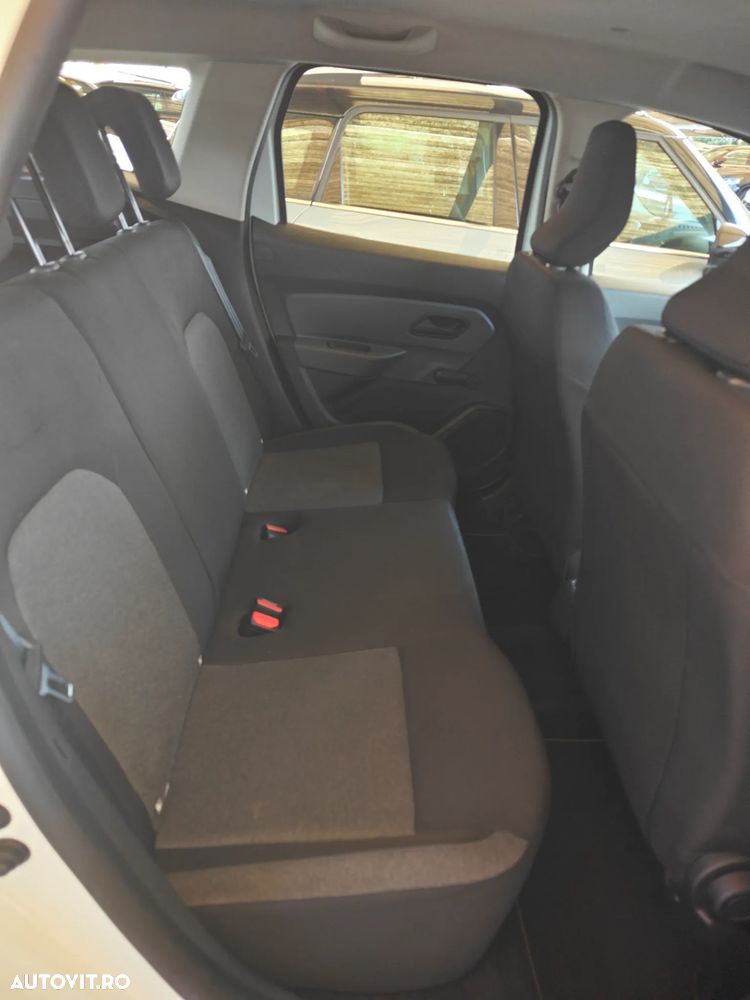 Dacia Duster TCe 100 Essential - 8