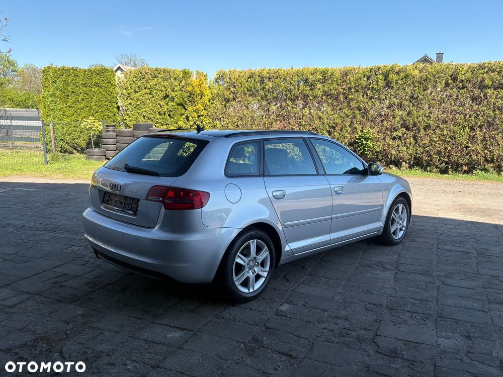 Audi A3 Sportback - 4