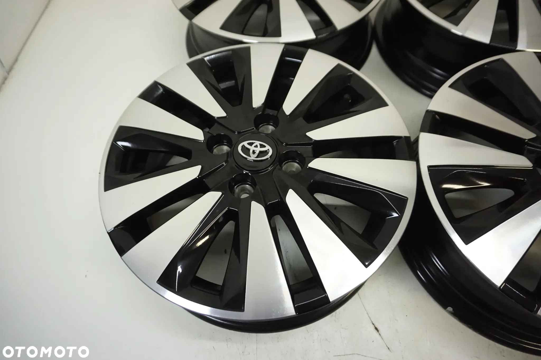 FELGI ALUMINIOWE 15 TOYOTA YARIS I-II-III COROLLA IQ AYGO CITROEN C1 PEUGEOT 108 ET39 NOWE - 8