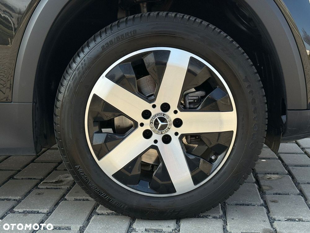 Mercedes-Benz GLB 200 Progressive 7G-DCT - 10
