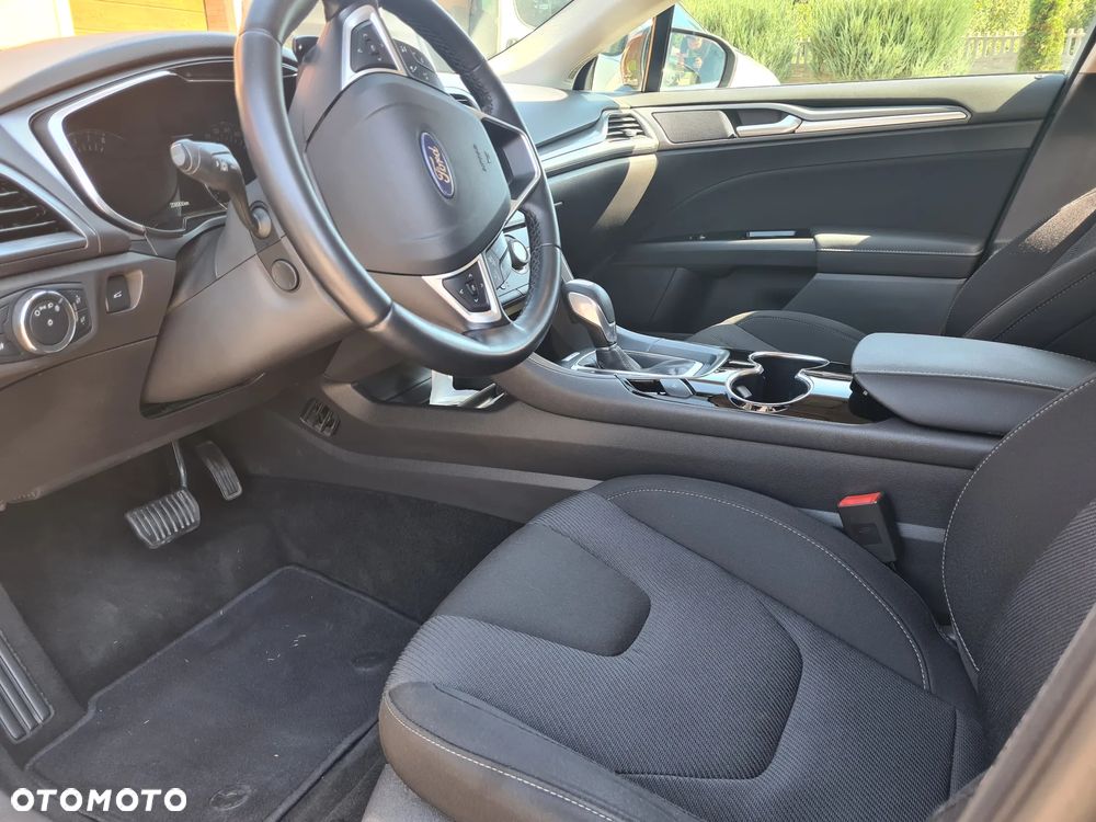 Ford Mondeo 2.0 EcoBoost Titanium - 6