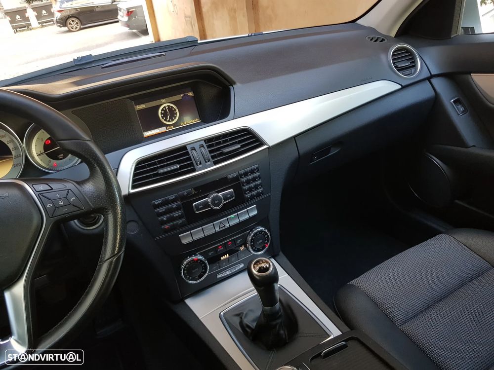 Mercedes-Benz C 220 CDi Avantgarde BlueEfficiency - 48