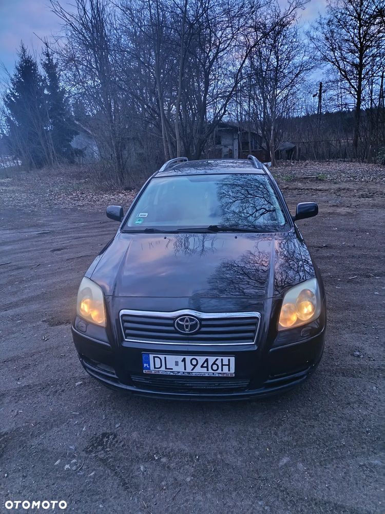 Toyota Avensis 1.8 VVT-i Luna - 4