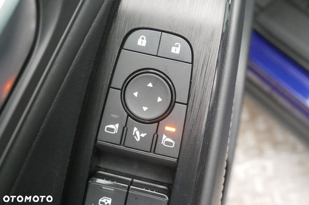 Nissan Qashqai 1.3 DIG-T MHEV N-Connecta Xtronic - 31