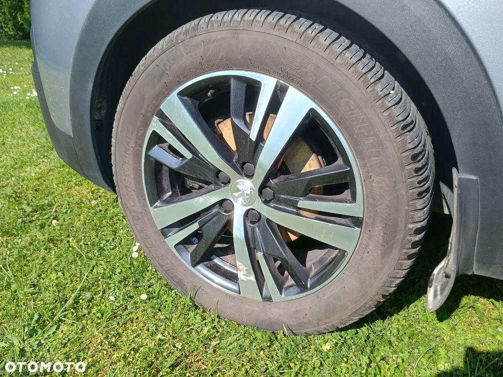 Peugeot 3008 1.5 BlueHDi Allure S&S - 4