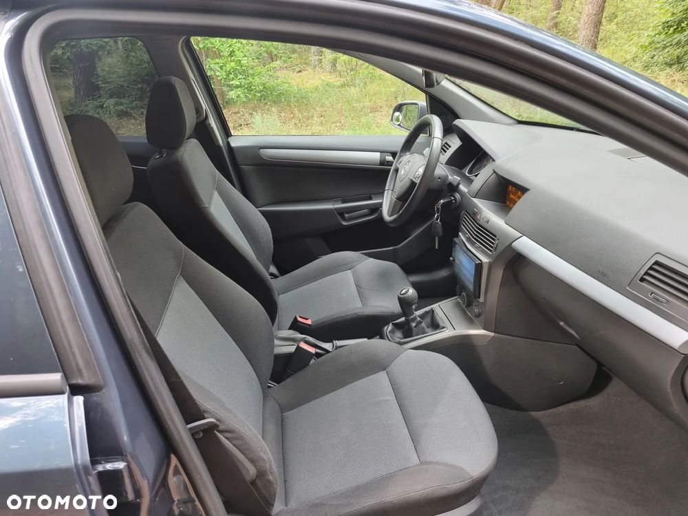 Opel Astra 1.4 NJoy - 17