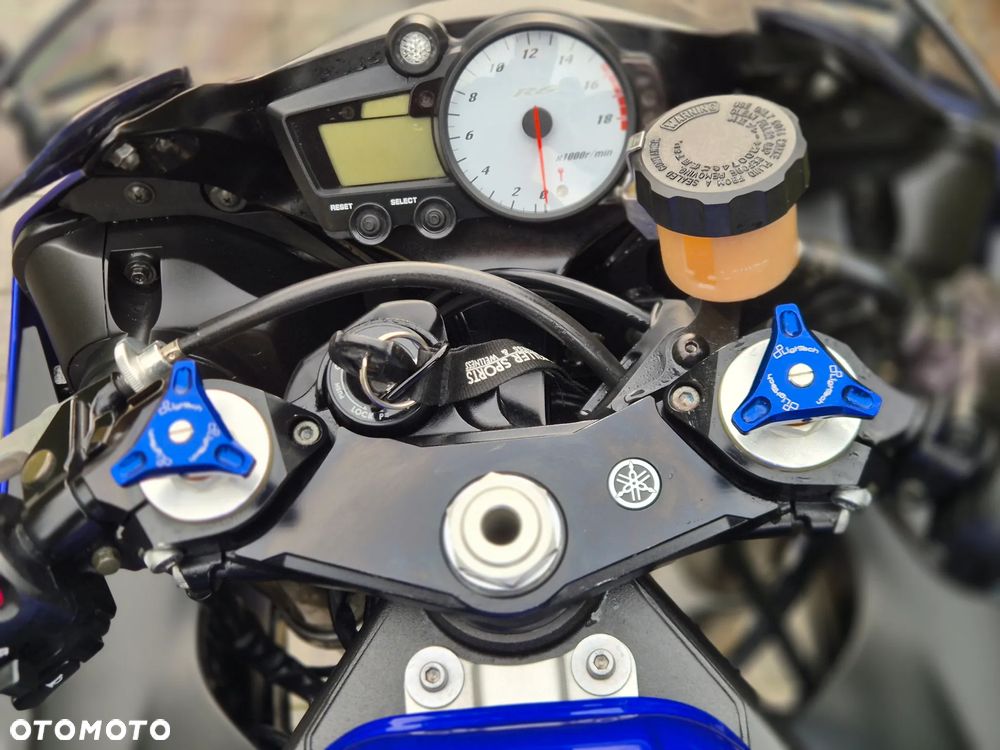Yamaha R6 - 12