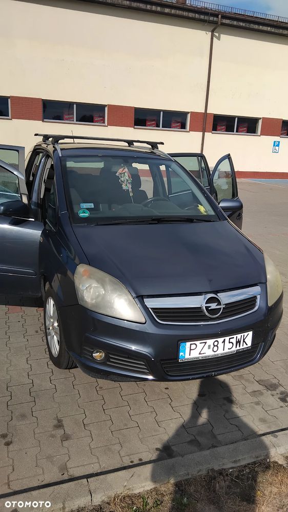 Opel Zafira 1.8 - 3
