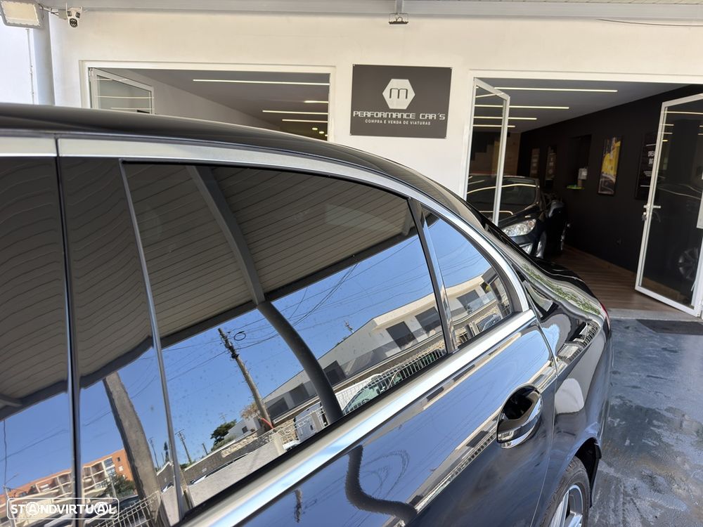 Mercedes-Benz E 220 d AMG Line - 13