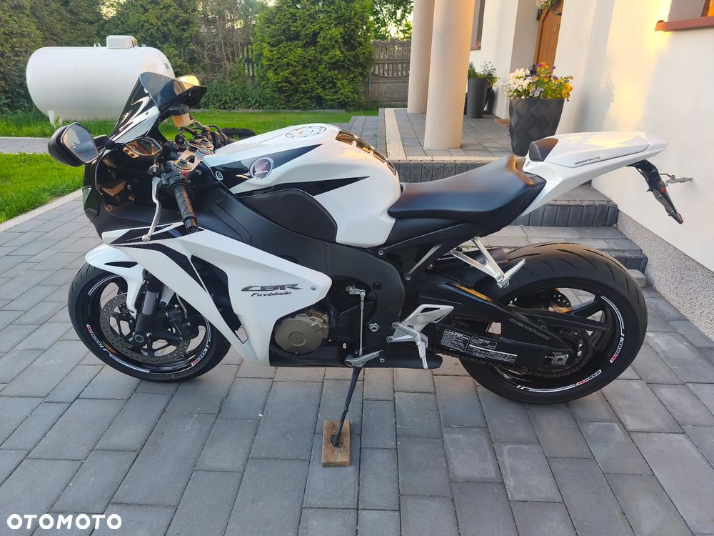 Honda CBR - 7