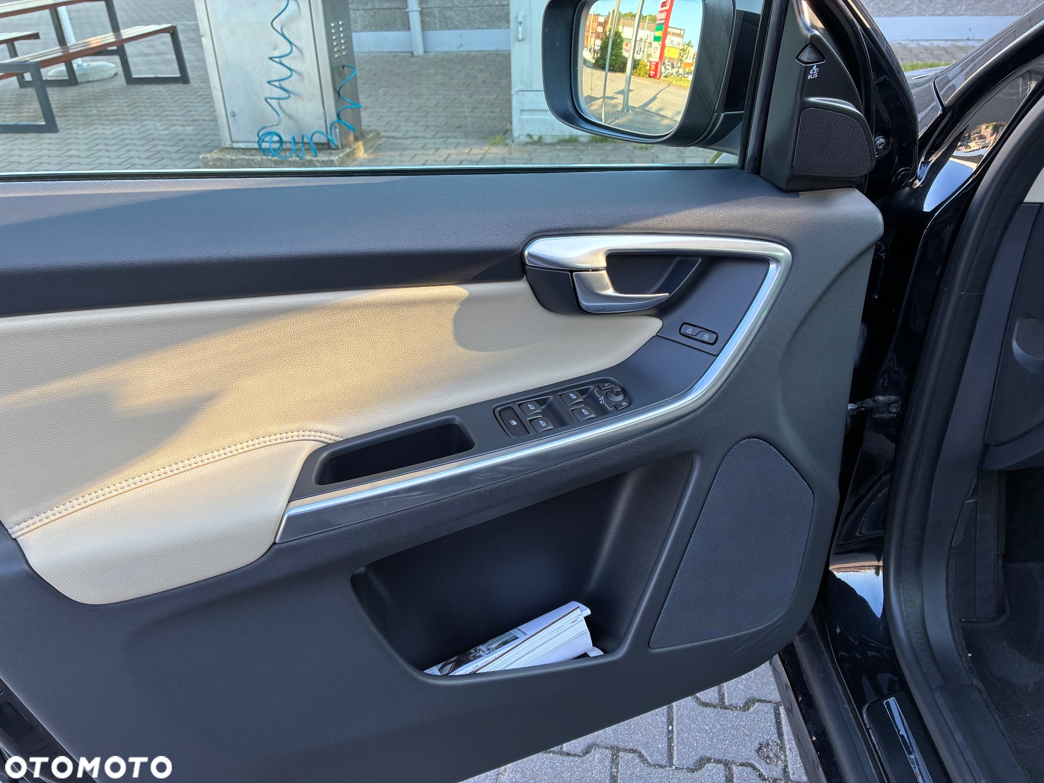 Volvo XC 60 D5 AWD Summum - 14