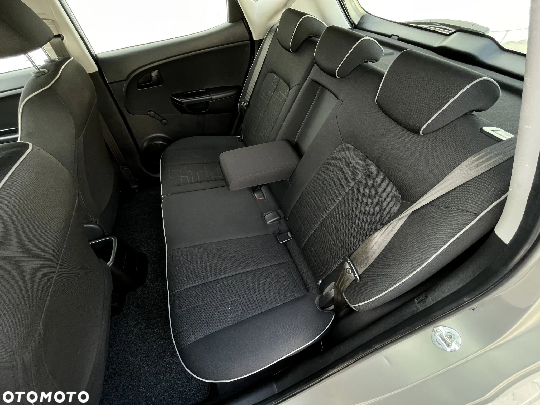 Kia Venga 1.4 CRDi 90 Attract - 37