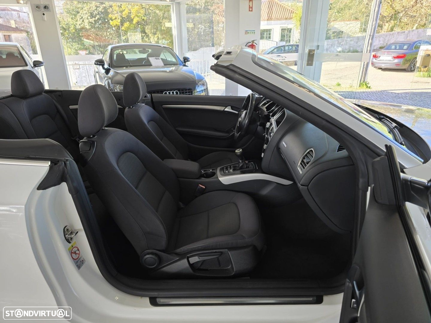 Audi A5 Cabrio 2.0 TDi Advance - 22