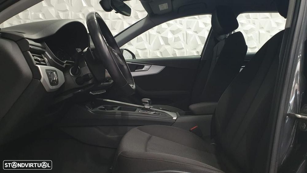 Audi A4 Avant 35 TDI S tronic - 14