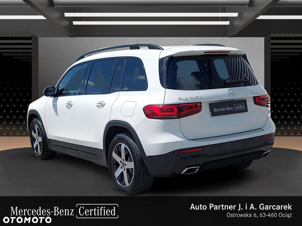 Mercedes-Benz GLB - 4
