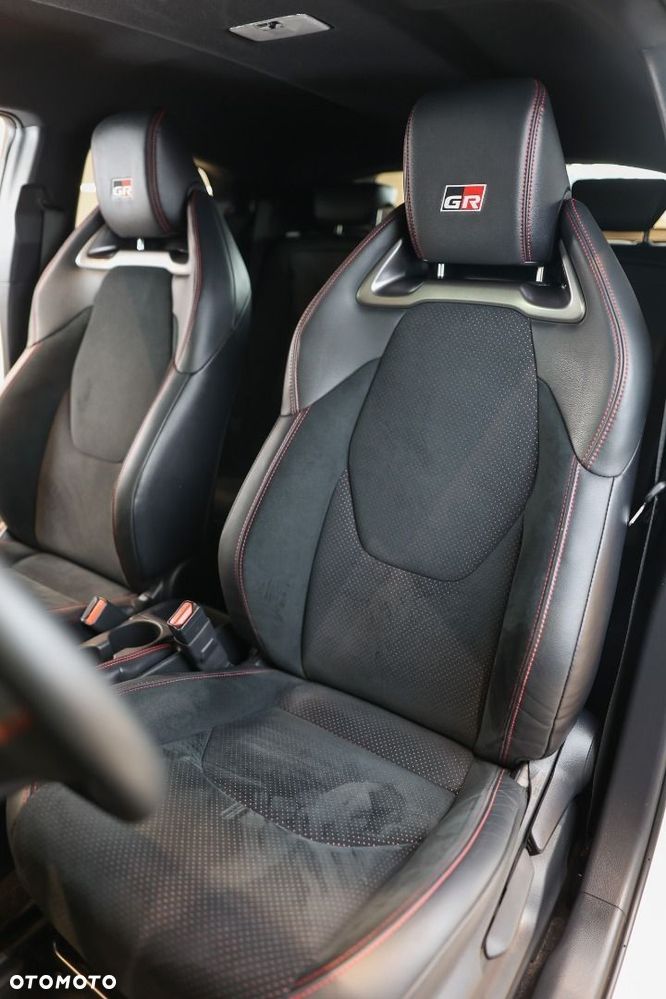Toyota GR Yaris - 10