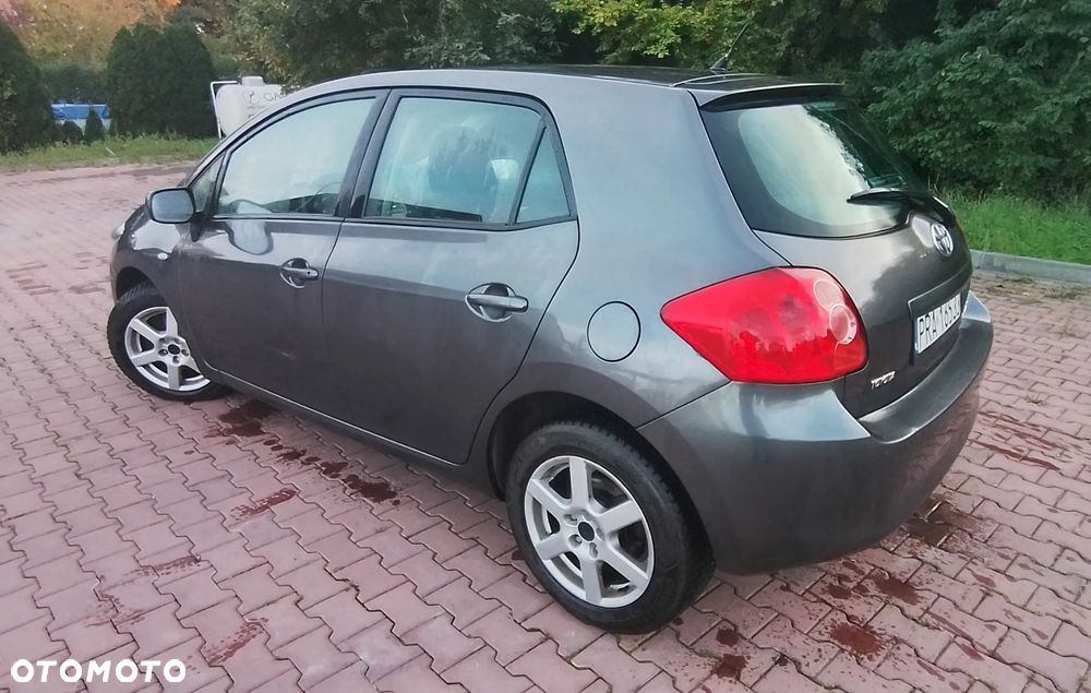 Toyota Auris 2.0 D-4D - 3