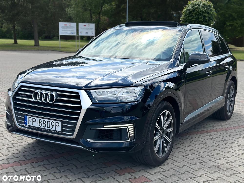 Audi Q7 - 1