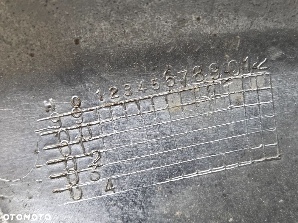 SUZUKI INTRUDER 125 LISTWA PŁOZA PRAWY LEWY  CHROM - 18