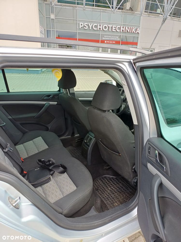 Skoda Octavia 1.8 TSI Family Plus - 12