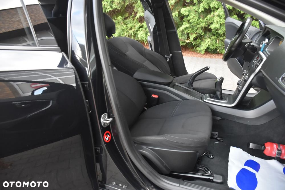 Volvo V40 D3 - 12
