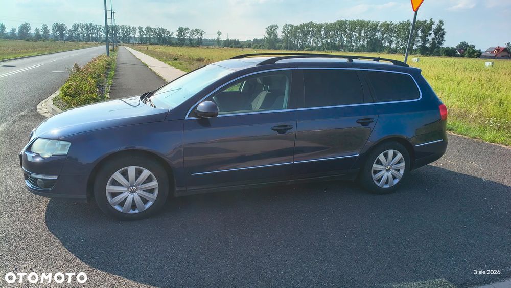 Volkswagen Passat 2.0 TDI Trendline - 2