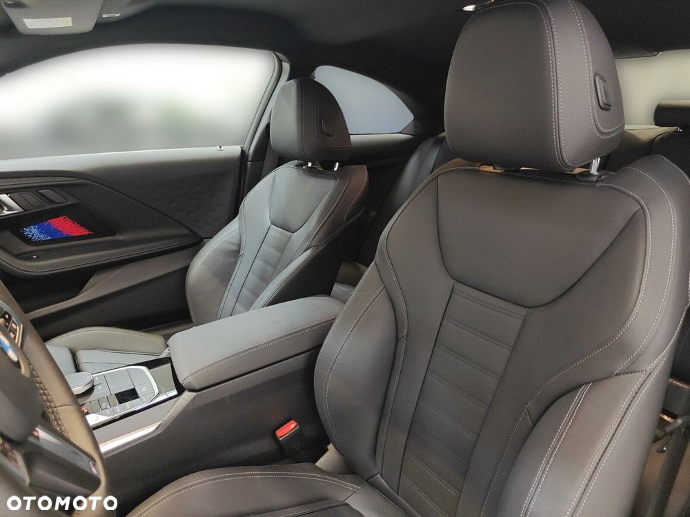 BMW Seria 2 220i M Sport - 12