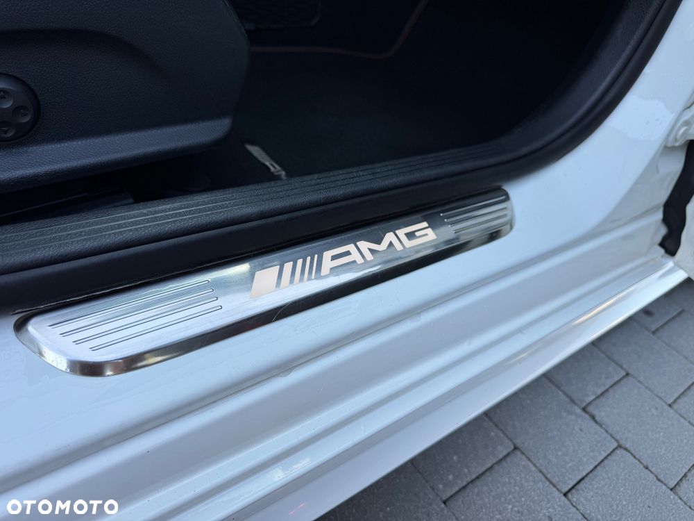 Mercedes-Benz Klasa C AMG 43 4Matic 9G-TRONIC - 28