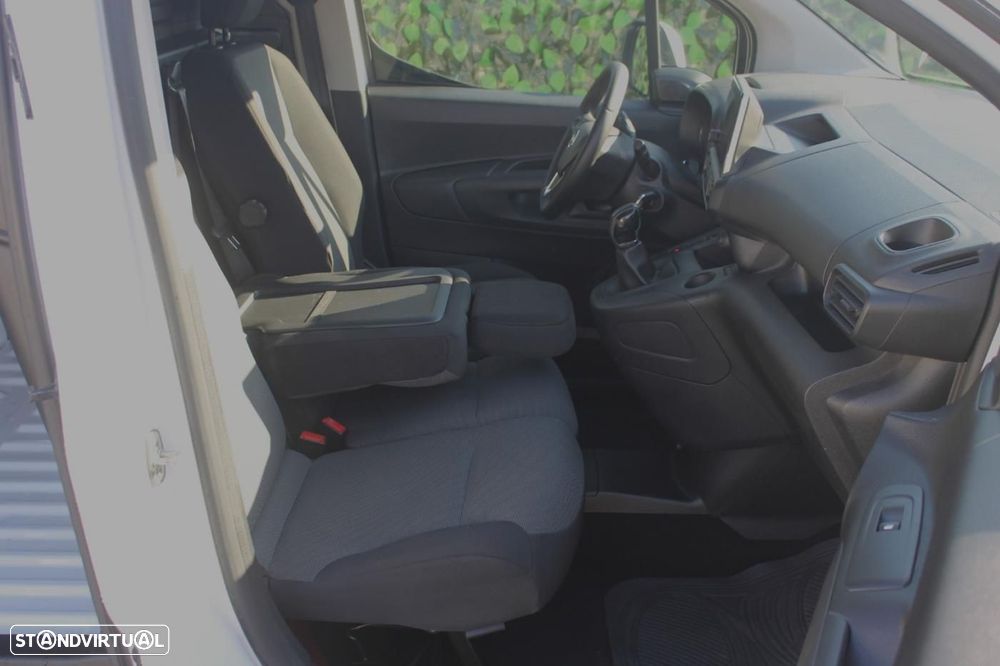 Opel Combo Van 1.5 CDTI - 3 LUGARES - IVA DEDUTÍVEL - 23