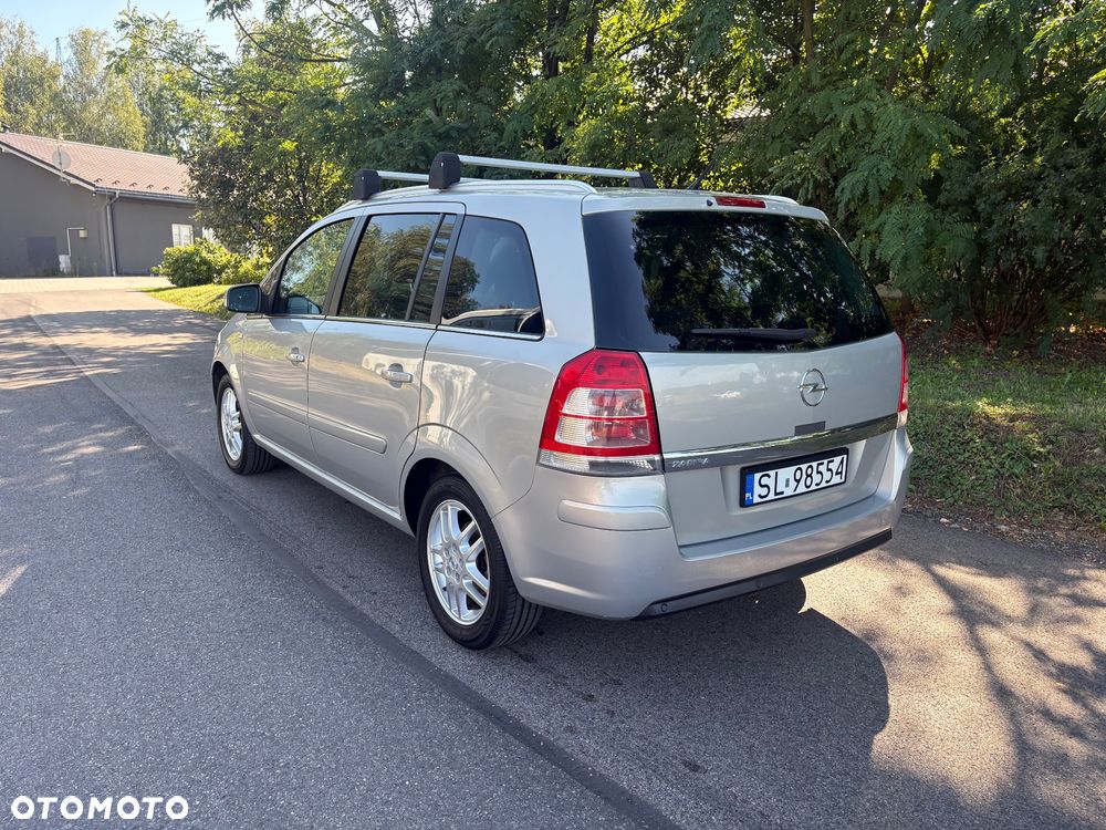 Opel Zafira 1.8 Cosmo - 5