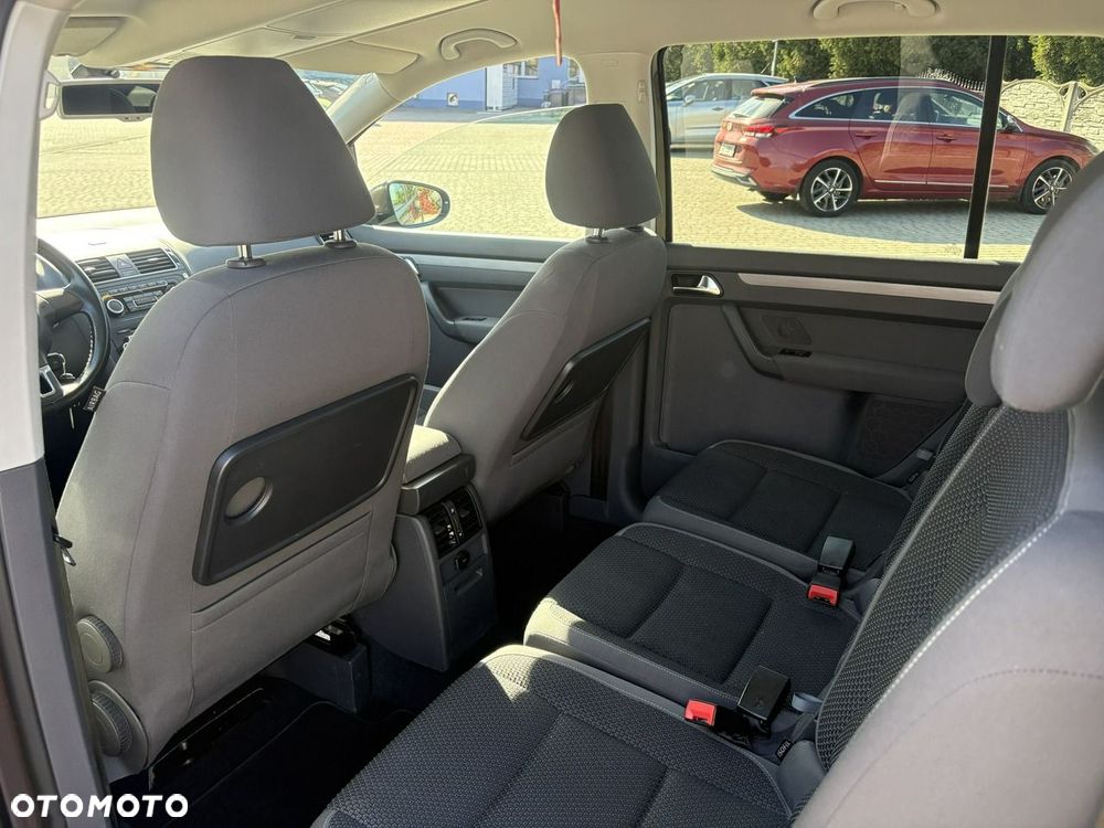 Volkswagen Touran 1.6 TDI DPF BlueMot Comfortline - 11