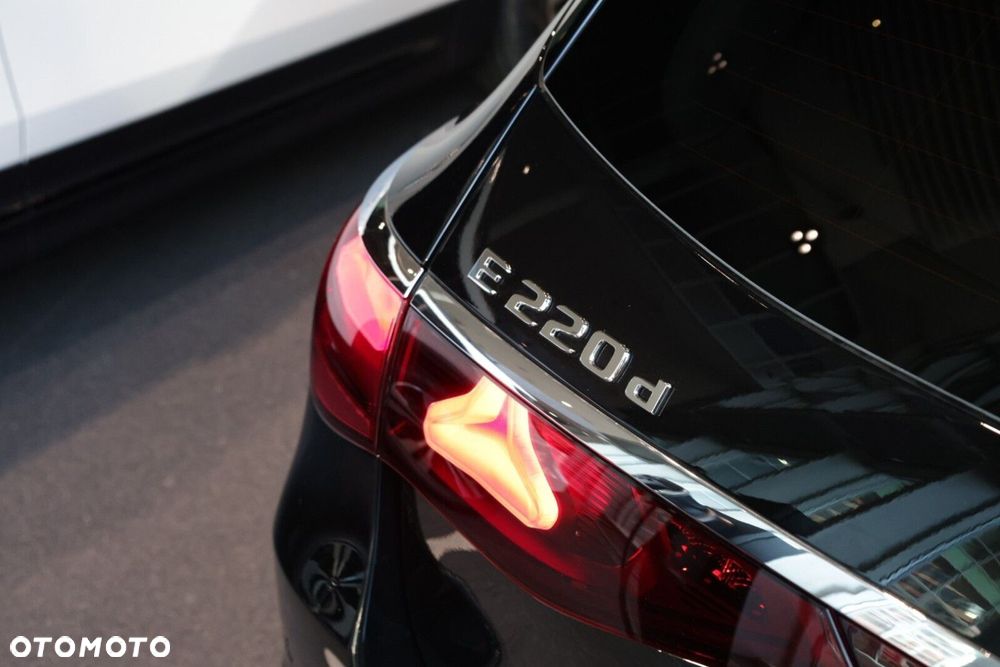 Mercedes-Benz Klasa E - 9