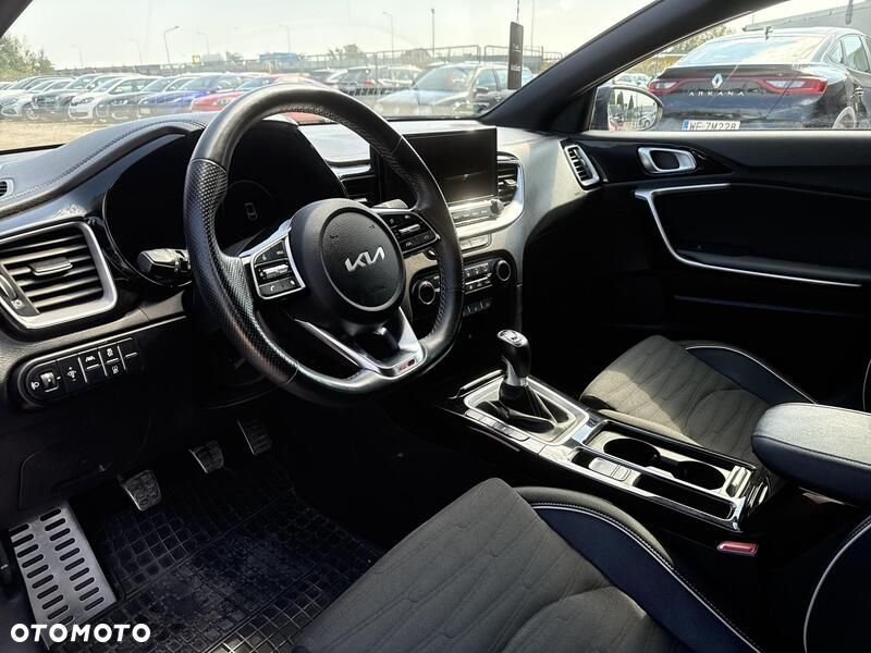 Kia ProCeed 1.5 T-GDI GT Line - 10