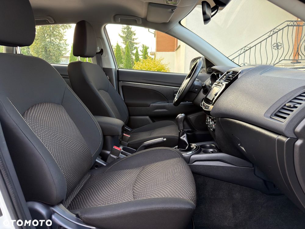 Mitsubishi ASX 1.6 Intense Plus Navi Blue Edition - 22