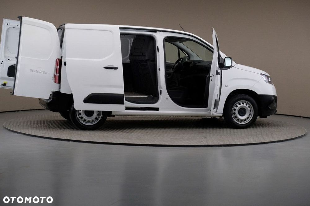Toyota ProAce 1.5 D-4D Active SalonPL VAT23% Właścicielem pojazdu jest Ayvens Financial Services Polska - 6