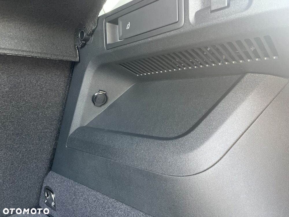 Volkswagen Tiguan 2.0 TSI 4Mot Elegance DSG - 23