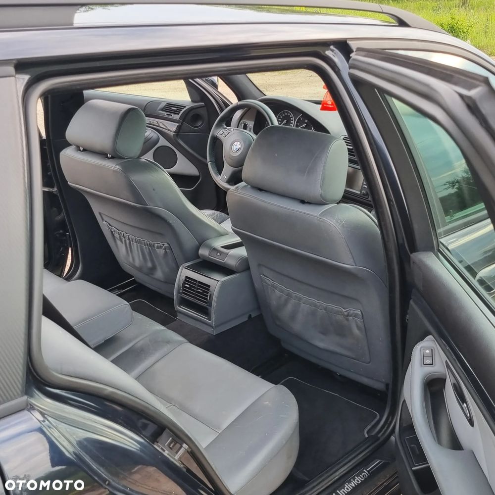 BMW Seria 5 525d - 12