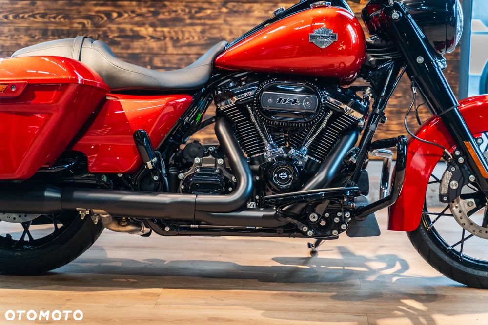 Harley-Davidson Touring Road King - 11