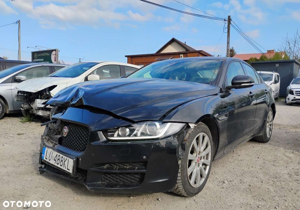 Jaguar XE