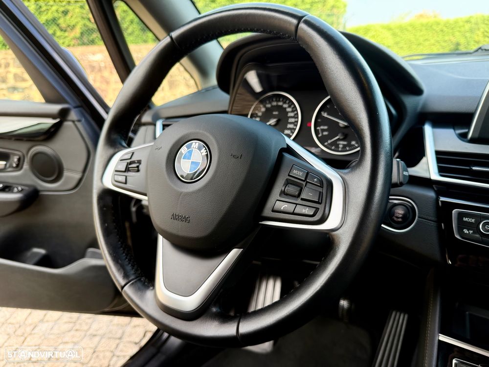 BMW 216 Active Tourer d Line Sport - 36