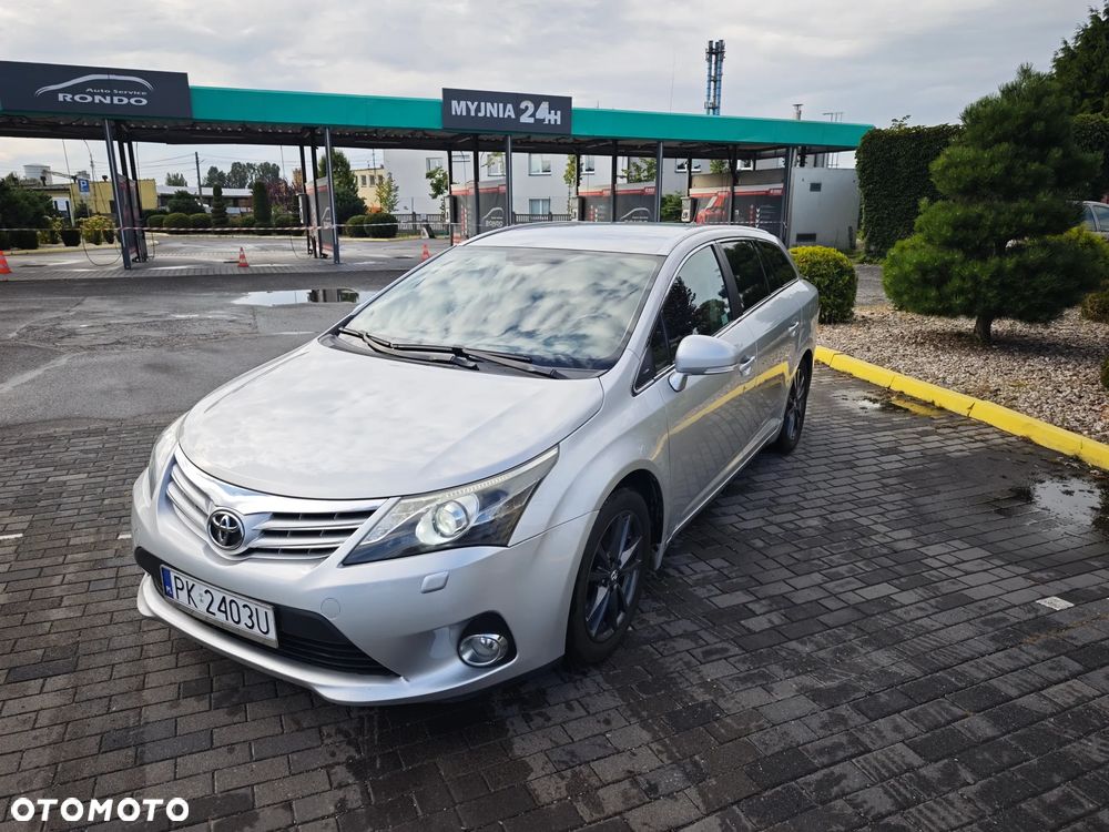Toyota Avensis 2.0 Premium - 3