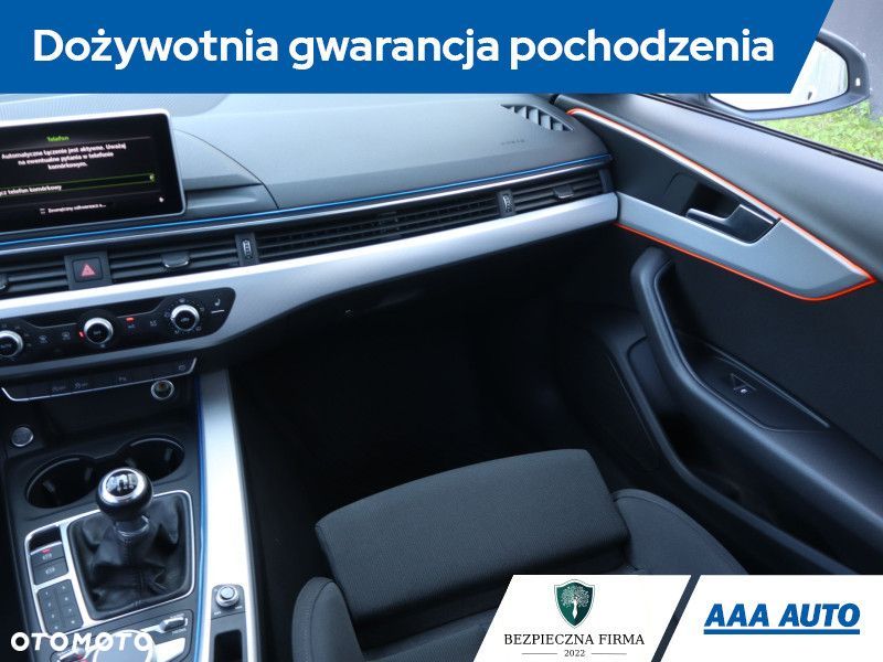Audi A4 Limousine - 10