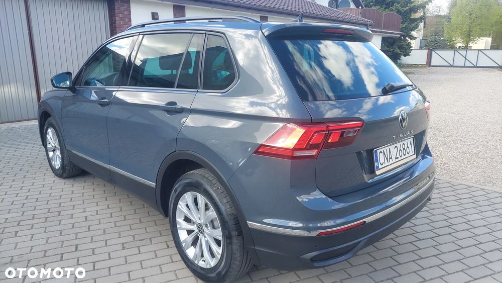 Volkswagen Tiguan - 16